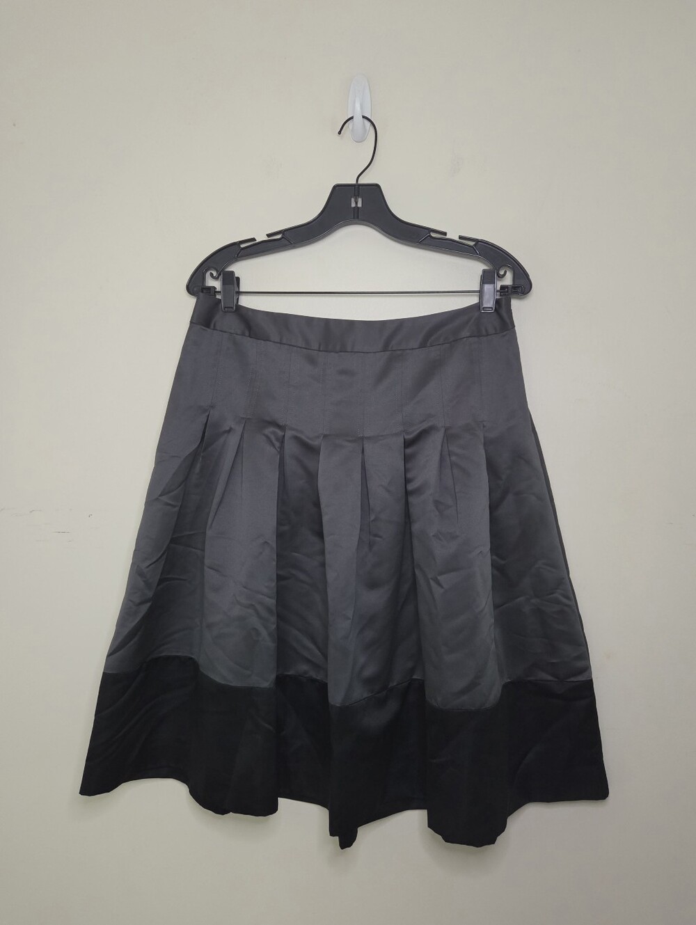 Women's Kristin Davis Satin Skirt Sz 6